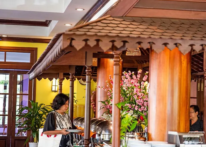 Royal Crown & Siem Reap
