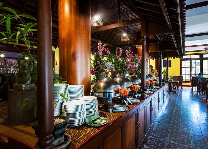 Royal Crown & Siem Reap