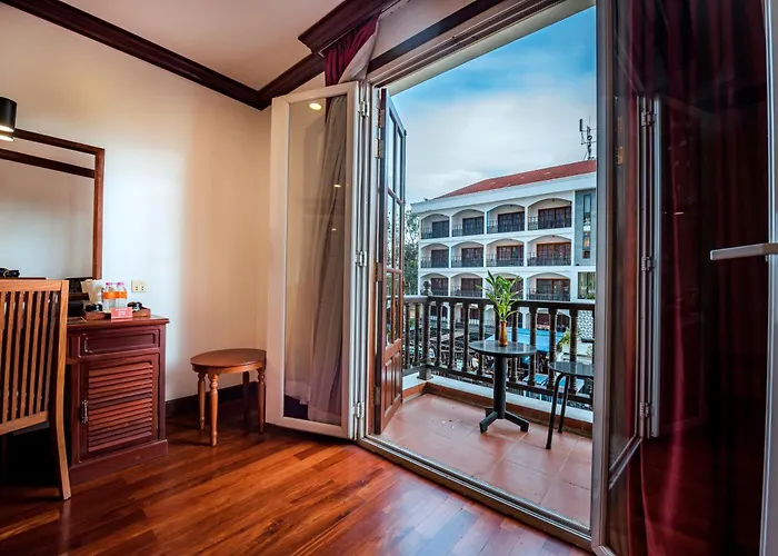 Royal Crown & 5* Siem Reap