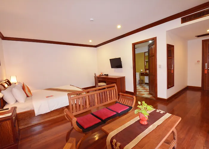 Hotel Royal Crown & 5*