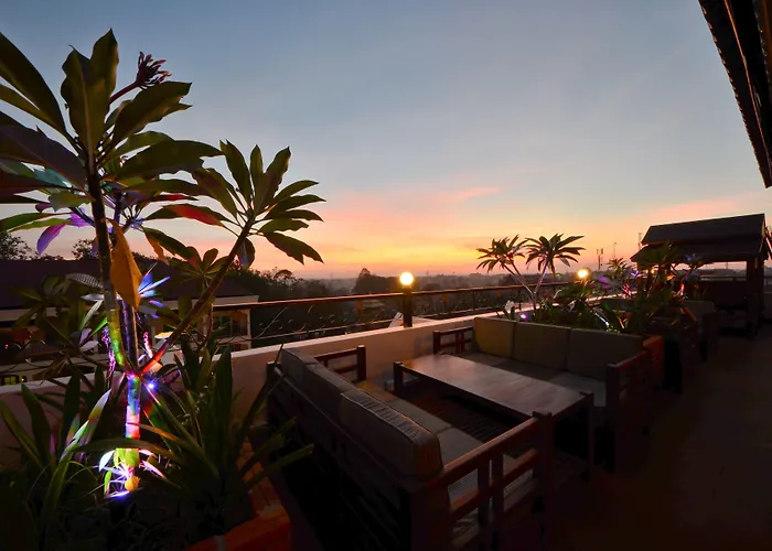 Royal Crown & Siem Reap