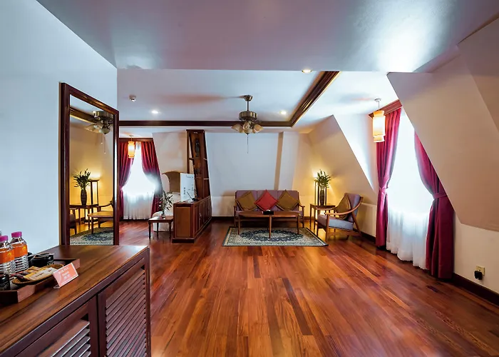 Royal Crown & 5* Siem Reap